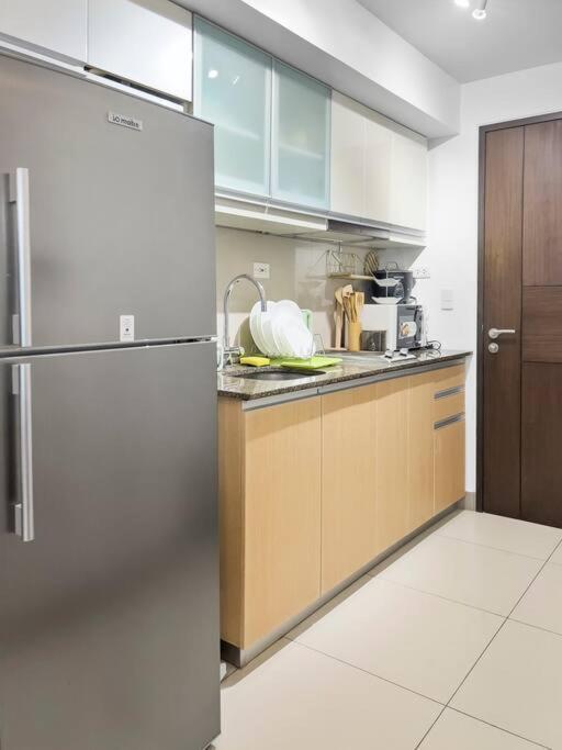 One Uptown Residences Bgc Taguig Exterior photo