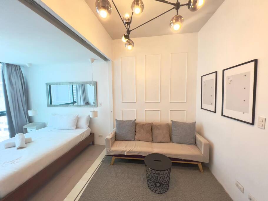 One Uptown Residences Bgc Taguig Exterior photo